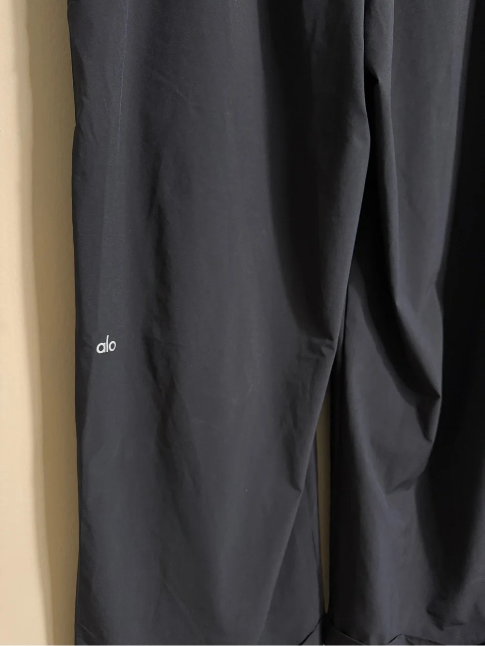 Alo Yoga Mid-Rise Workwear Cargo Pant Black NWT Size L Wide Leg